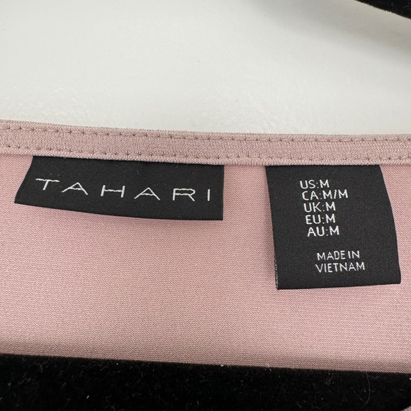 New Tahari long sleeves blouse with chain detail front pink/beige - Picture 2 of 5